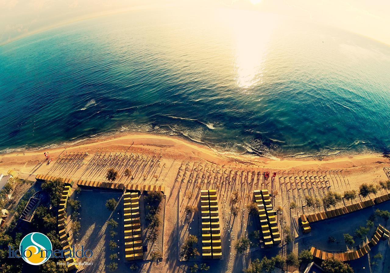 Centro Vacanze Lido Smeraldo 夫莱戈勒 外观 照片