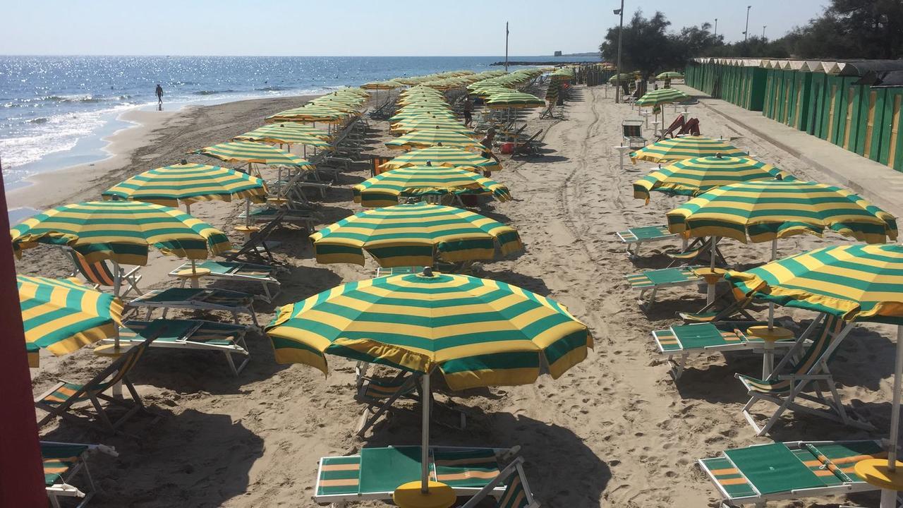 Centro Vacanze Lido Smeraldo 夫莱戈勒 外观 照片